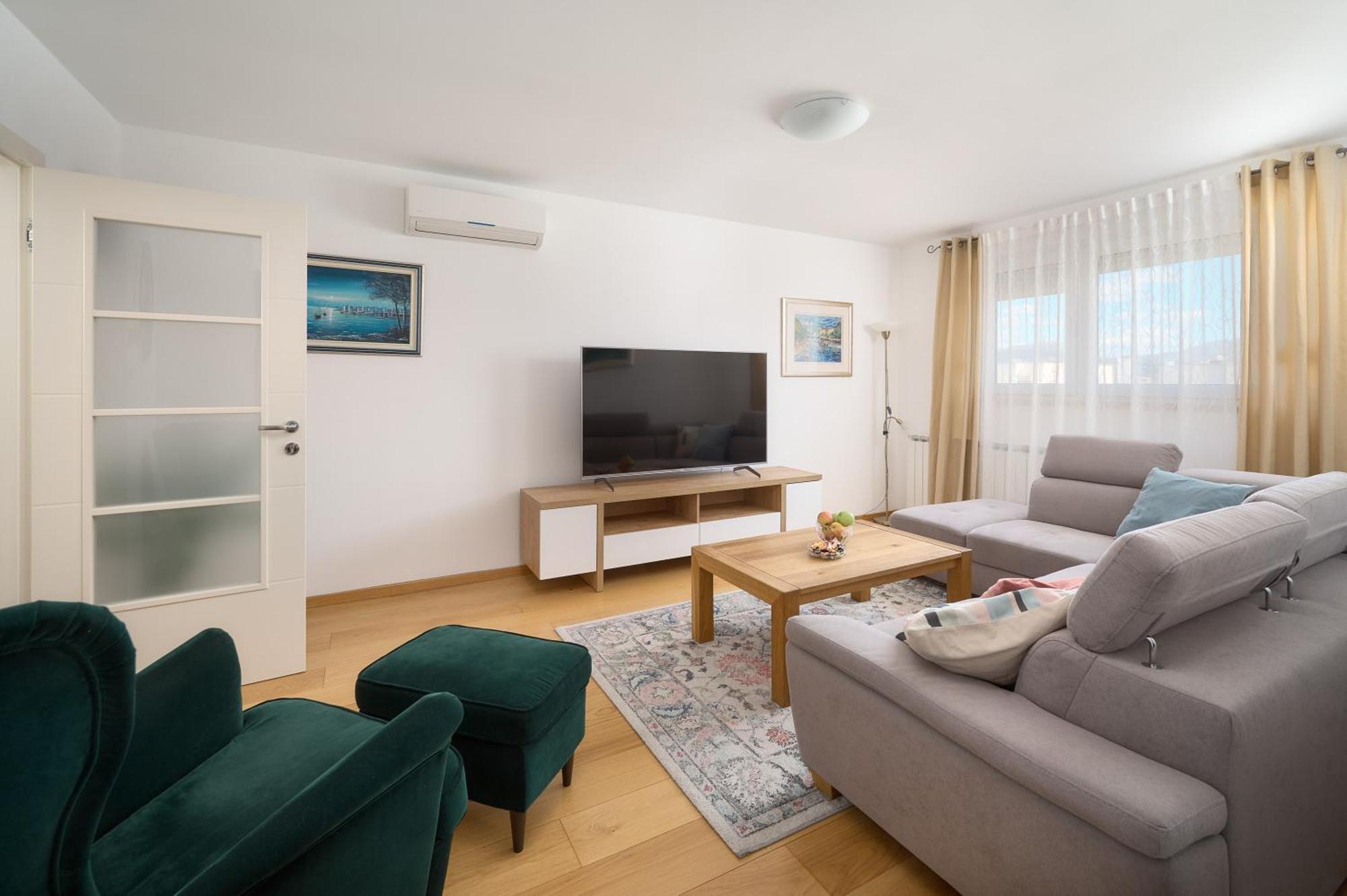 Comfortable Apartment Split Exteriör bild