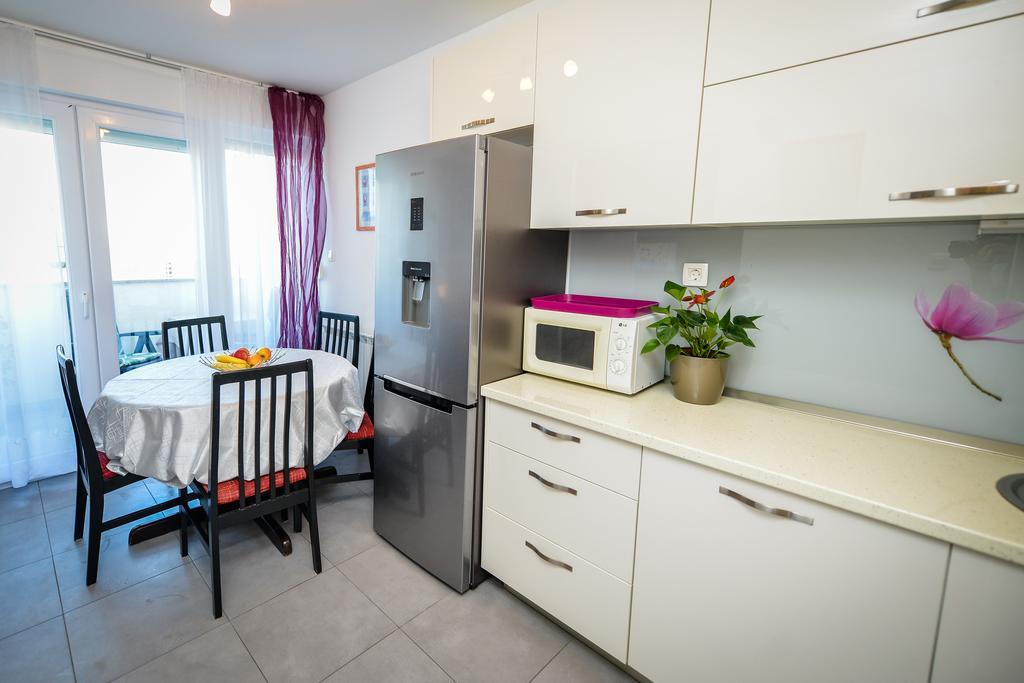 Comfortable Apartment Split Exteriör bild